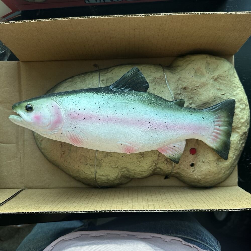 Vintage Travis the Singing Trout Gemmy Big Mouth Billy Bass Makers 1999 Works - Picture 2 of 12